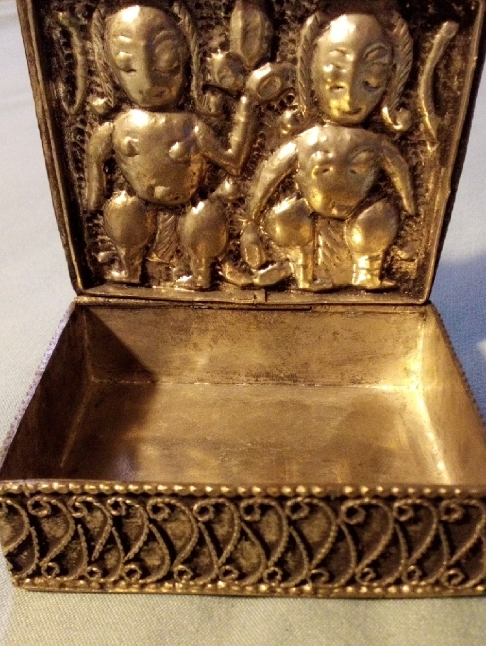 Gold-Brass Tone Multicolor Stone Jewelry Box - Picture 8 of 9